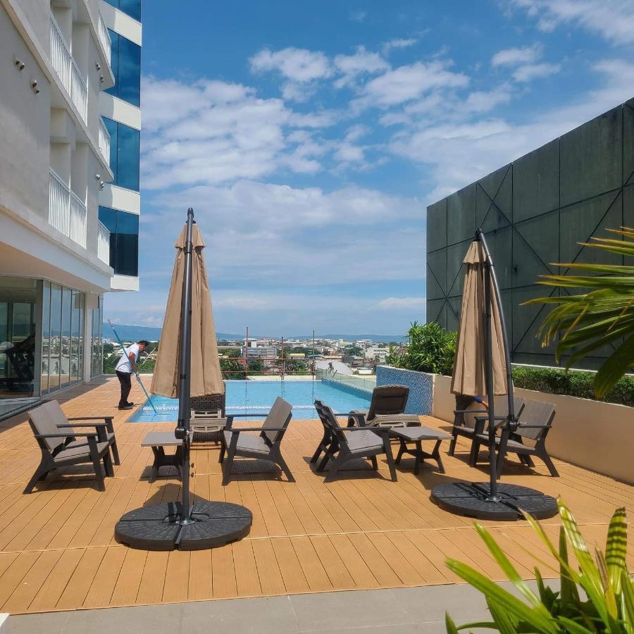 Inspiria Abreeza Davao Aparthotel Exterior foto